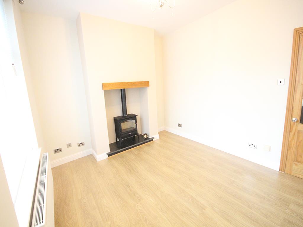 2 bedroom terraced house SSTC in Barnoldswick - 2015-05-19 15.04.45.jpg